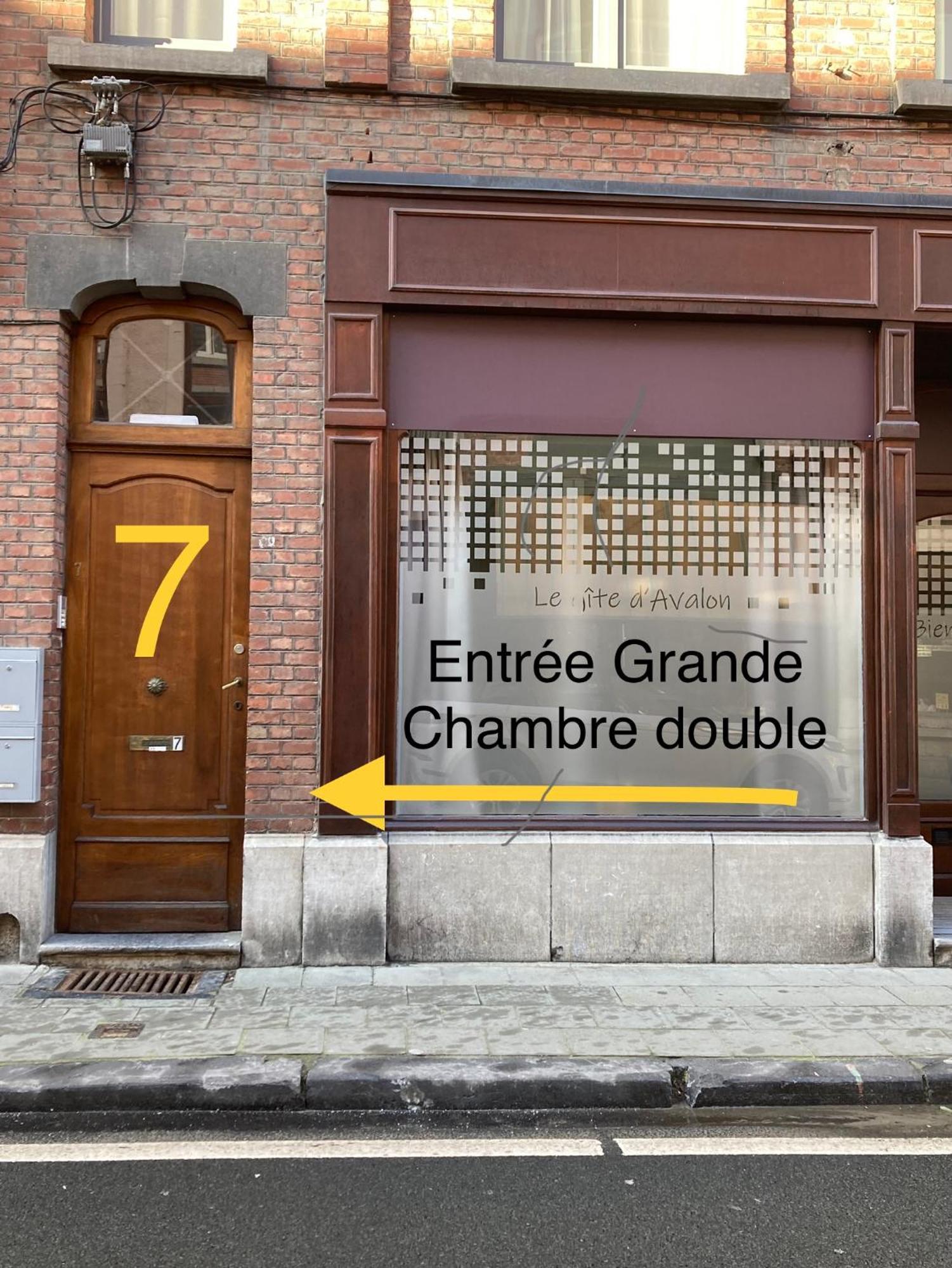 Gite D'Avalon Chambre 7 ดีน็อง ภายนอก รูปภาพ